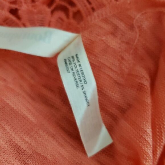 BB Boutique Layered Top with Lace. Size 3xl - Picture 8 of 8